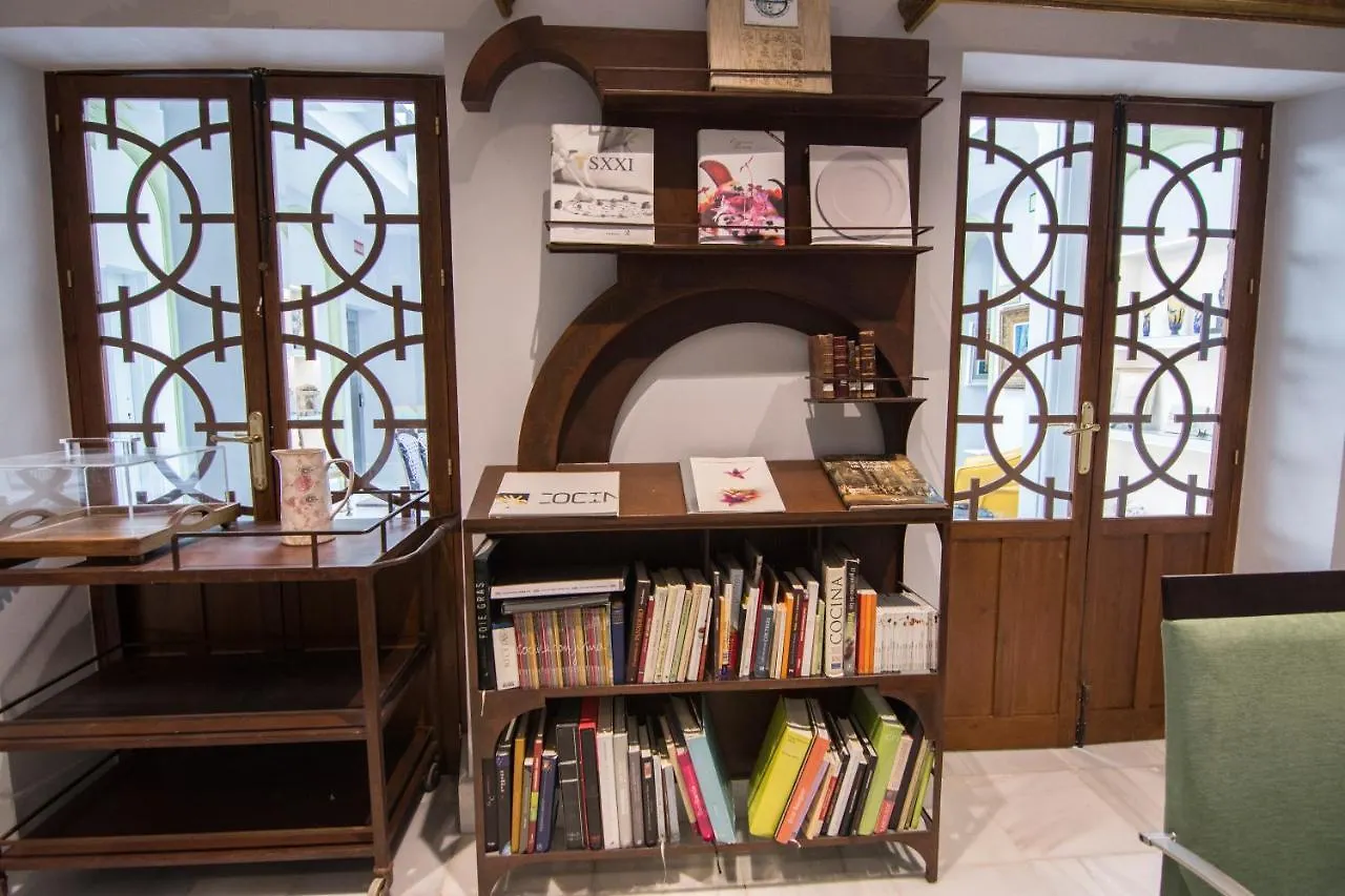 Hotel Oleum - Parking Gratuito Reserva Previa Andujar