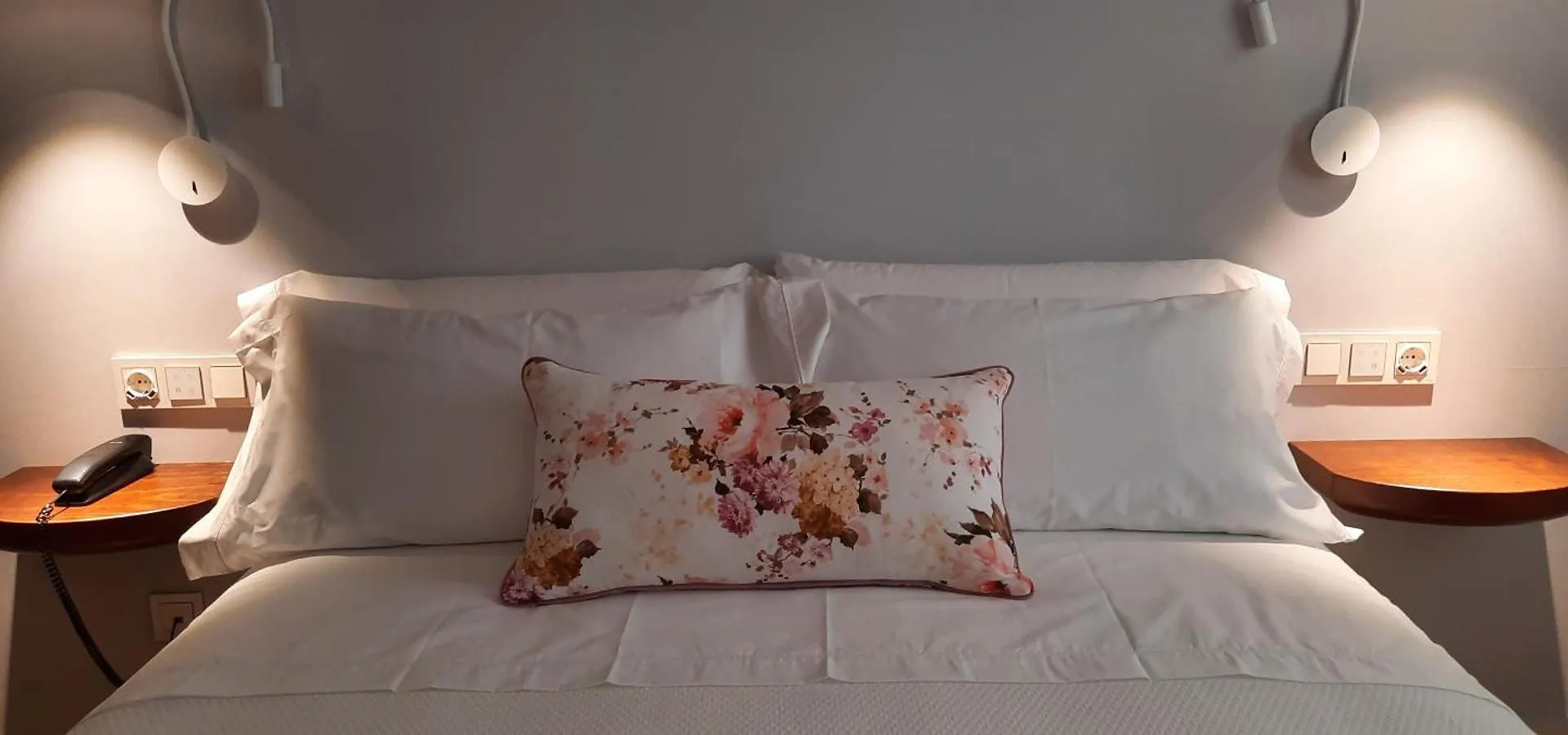 Hotel Oleum - Parking Gratuito Reserva Previa Andujar