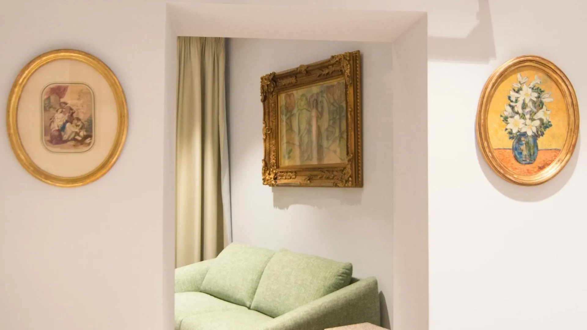 Hotel Oleum - Parking Gratuito Reserva Previa Andujar